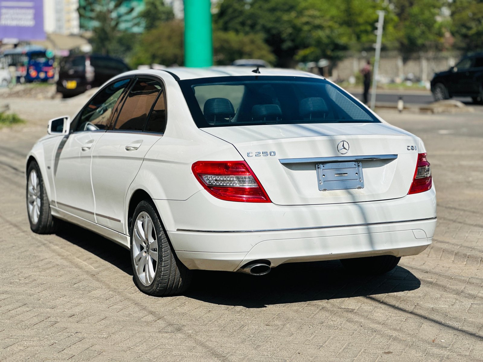 Mercedes Benz C CLASS C200 QUICK SALE You Pay 30% Deposit Hire purchase installments HP UpTo 70% financing/finance NO CRB STATUS CHECK Trade in OK