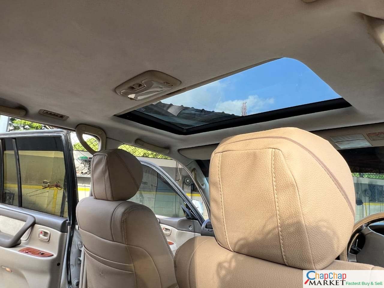 Toyota LAND-CRUISER V8 100 SERIES SUNROOF QUICK SALE You Pay 30% Deposit Hire purchase installments HP UpTo 70% financing/finance NO CRB STATUS CHECK Trade in OK