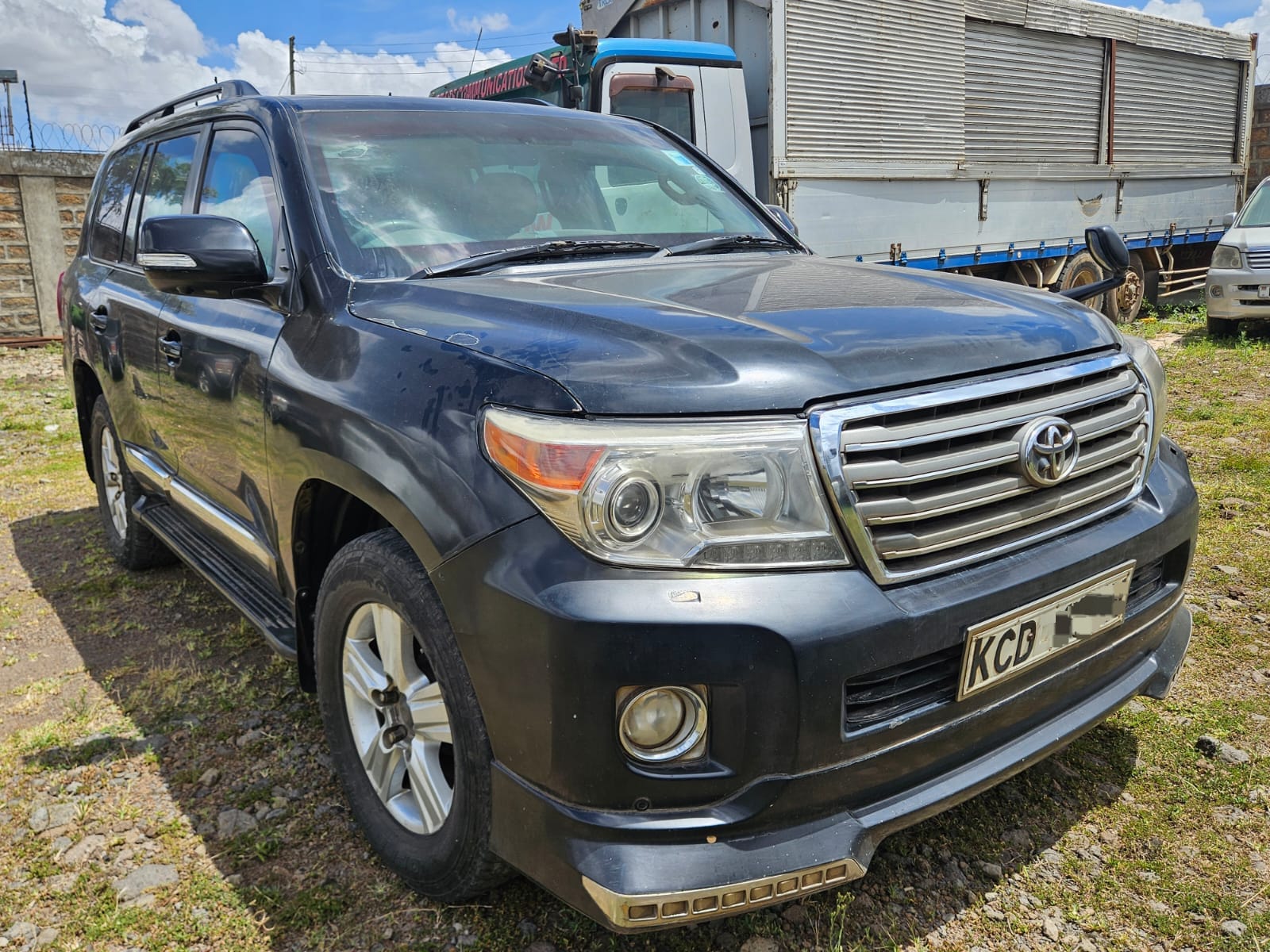 Armoured bullet-proof TOYOTA LAND-CRUISER ZX v8 fully loaded QUICK SALE You Pay 30% Deposit Hire purchase installments HP UpTo 70% financing/finance NO CRB STATUS CHECK Trade in OK
