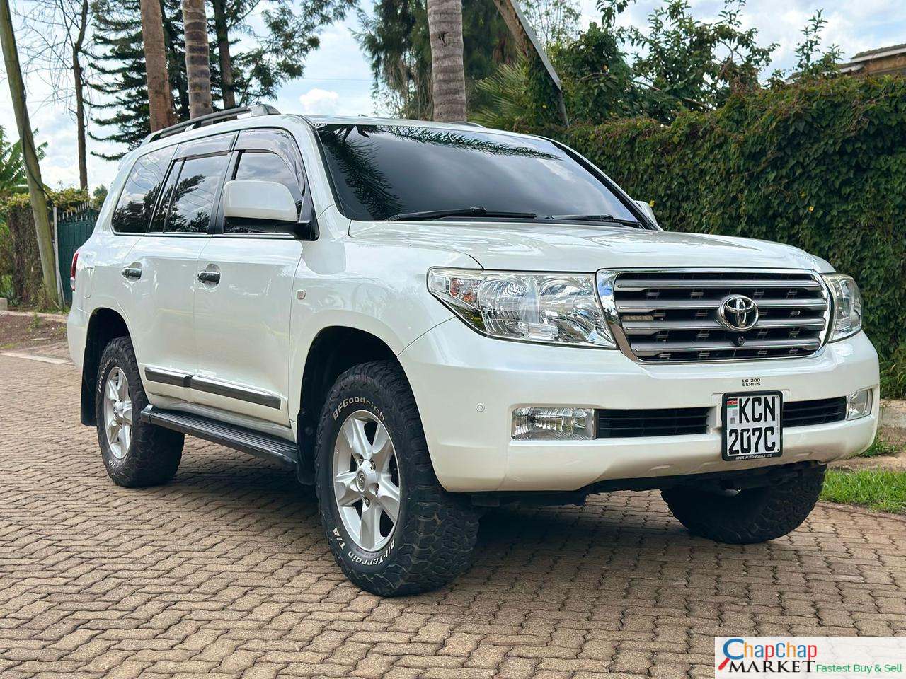 TOYOTA LAND-CRUISER 200 SERIES QUICK SALE You Pay 30% Deposit Hire purchase installments HP UpTo 70% financing/finance NO CRB STATUS CHECK Trade in OK