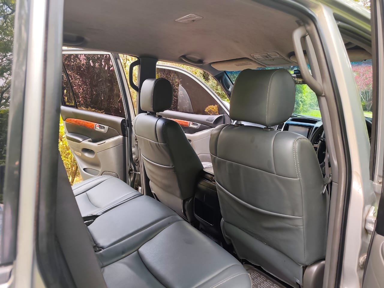 TOYOTA LAND-CRUISER PRADO j120 diesel Clean QUICK SALE You Pay 30% Deposit Hire purchase installments HP UpTo 70% financing/finance NO CRB STATUS CHECK Trade in OK 18 Img 20250408 wa0006