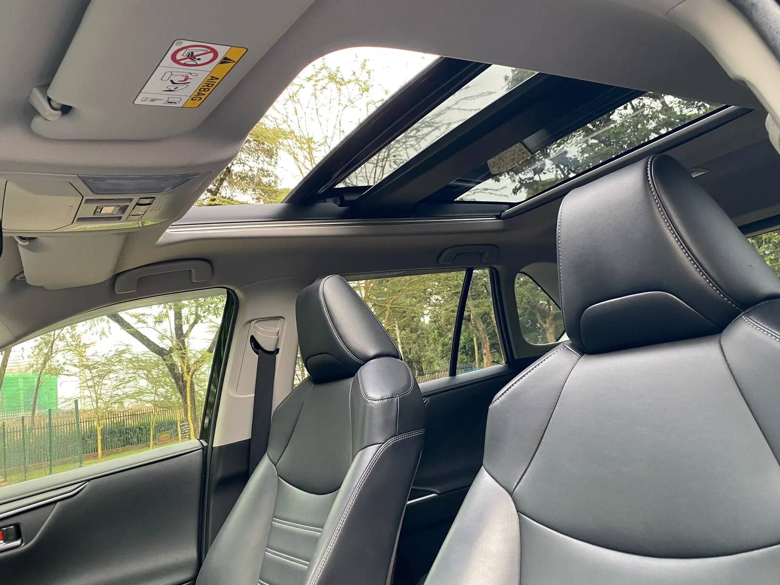Toyota rav4 new shape 2020 sunroof panoramic fully loaded New arrival QUICK SALE You Pay 30% Deposit Hire purchase installments HP UpTo 70% financing/finance NO CRB STATUS CHECK Trade in OK