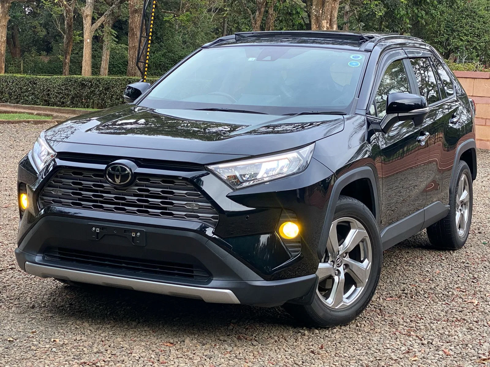 Toyota rav4 new shape 2020 sunroof panoramic fully loaded New arrival QUICK SALE You Pay 30% Deposit Hire purchase installments HP UpTo 70% financing/finance NO CRB STATUS CHECK Trade in OK