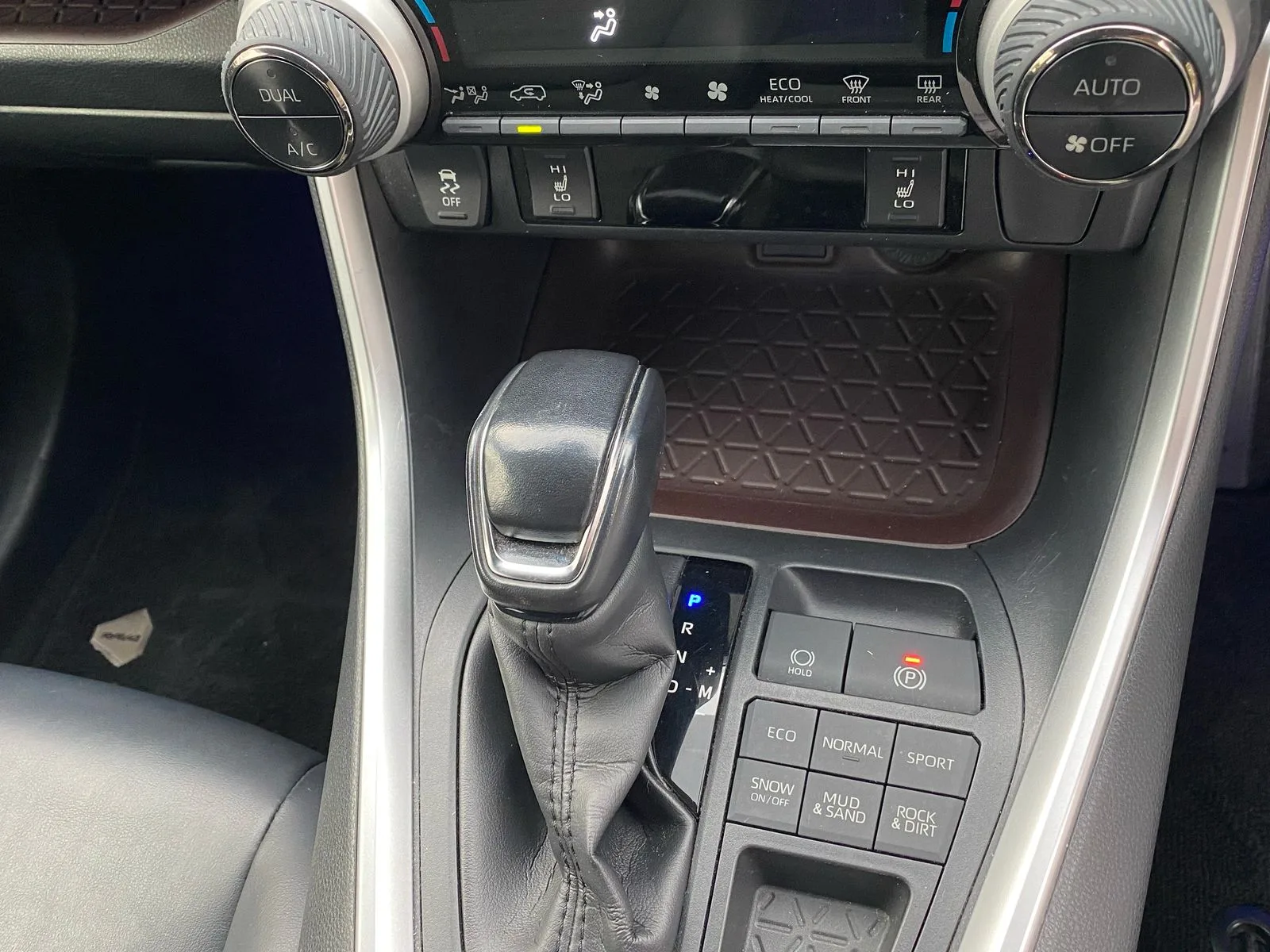 Toyota rav4 new shape 2020 sunroof panoramic fully loaded New arrival QUICK SALE You Pay 30% Deposit Hire purchase installments HP UpTo 70% financing/finance NO CRB STATUS CHECK Trade in OK