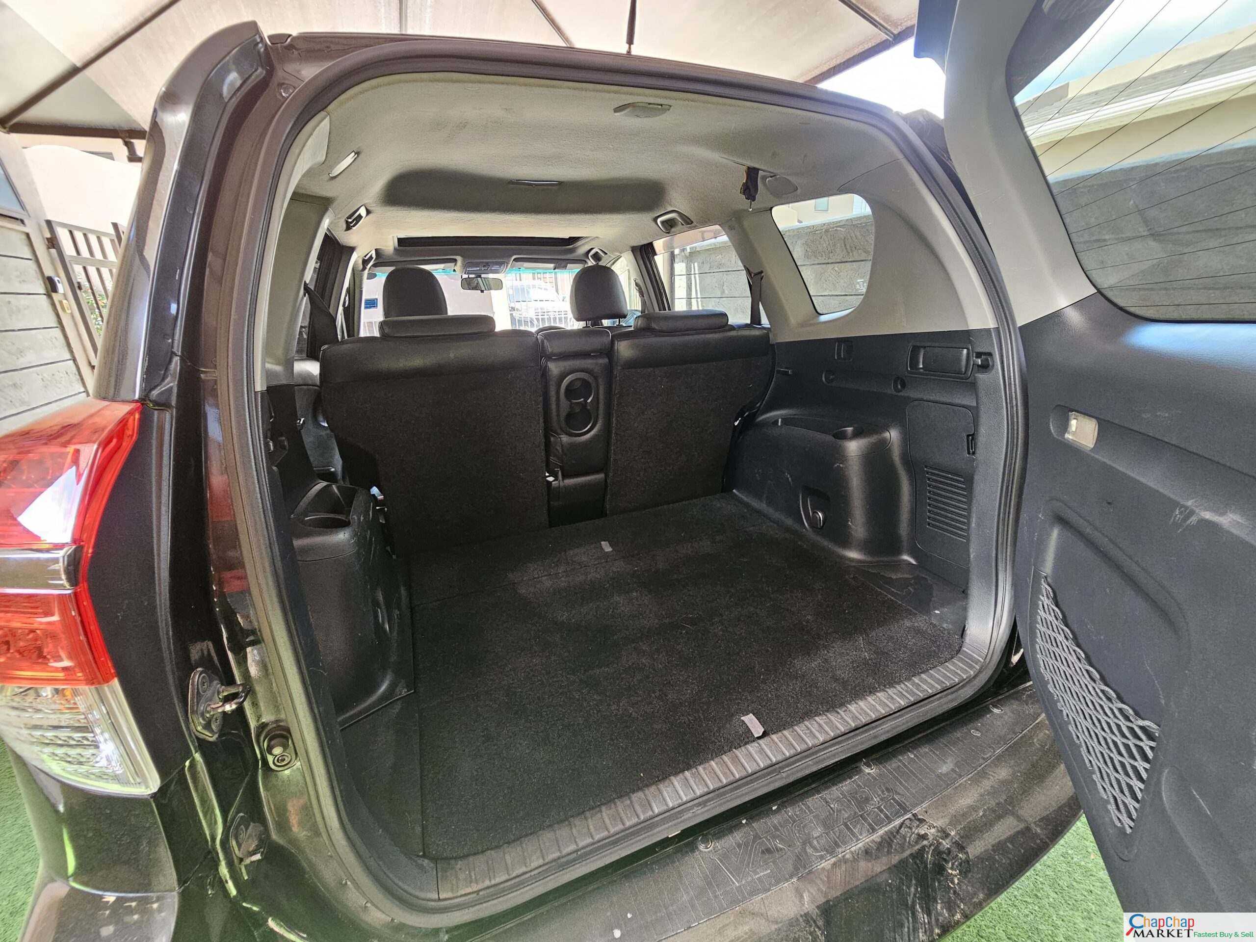 Toyota vanguard with SUNROOF LEATHER QUICK SALE You Pay 30% Deposit Hire purchase installments HP UpTo 70% financing/finance NO CRB STATUS CHECK Trade in OK clean