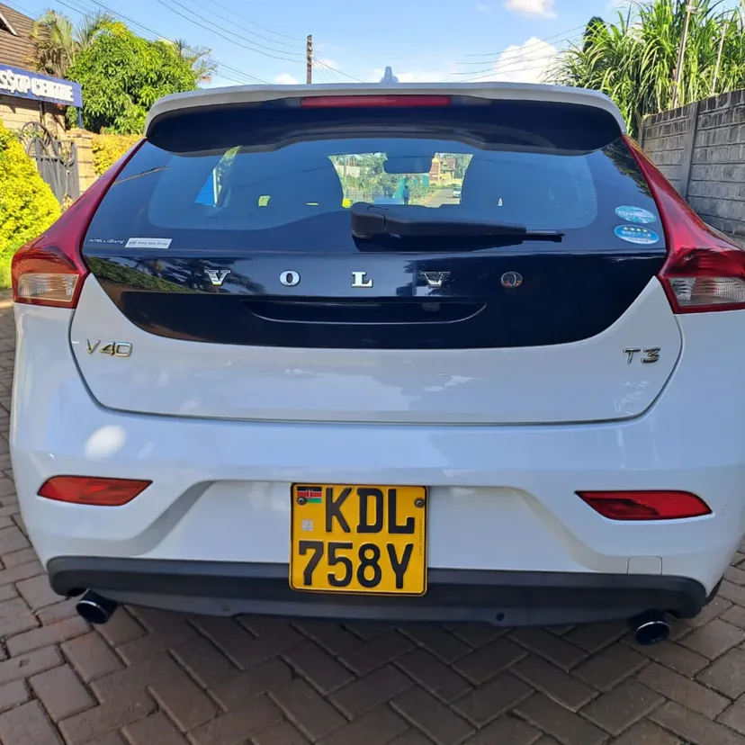 Volvo V40 Cleanest QUICK SALE You Pay 30% Deposit Hire purchase installments HP UpTo 70% financing/finance NO CRB STATUS CHECK Trade in OK
