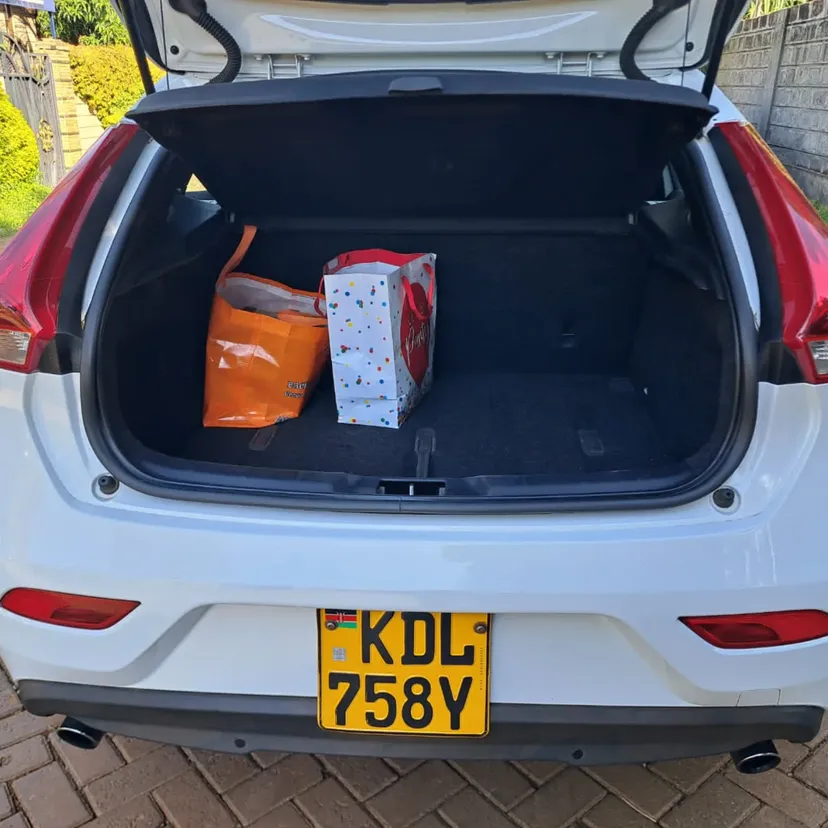 Volvo V40 Cleanest QUICK SALE You Pay 30% Deposit Hire purchase installments HP UpTo 70% financing/finance NO CRB STATUS CHECK Trade in OK
