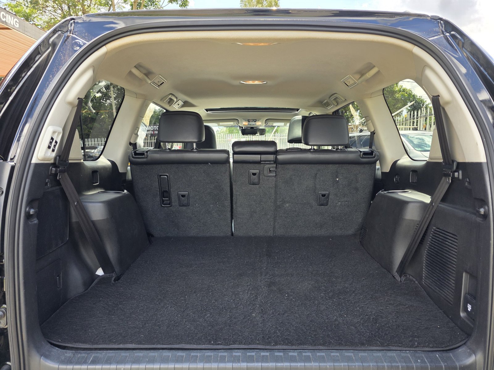 Toyota Land-Cruiser Prado VX-L New Arrival New shape QUICK SALE You Pay 30% Deposit Hire purchase installments HP UpTo 70% financing/finance NO CRB STATUS CHECK Trade in OK black