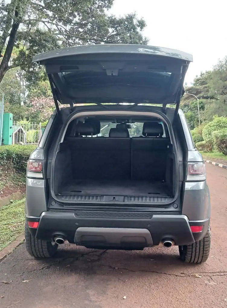 RANGE ROVER Sport HSE fully loaded moon roof on offer Deal QUICK SALE You Pay 30% Deposit Hire purchase installments HP UpTo 70% financing/finance NO CRB STATUS CHECK Trade in OK 41 Img 20250514 wa0063