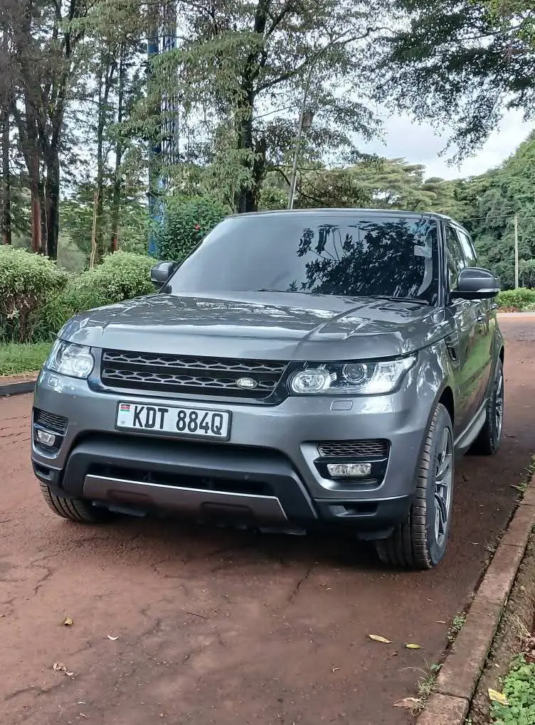 RANGE ROVER Sport HSE fully loaded moon roof on offer Deal QUICK SALE You Pay 30% Deposit Hire purchase installments HP UpTo 70% financing/finance NO CRB STATUS CHECK Trade in OK 36 Img 20250514 wa0064