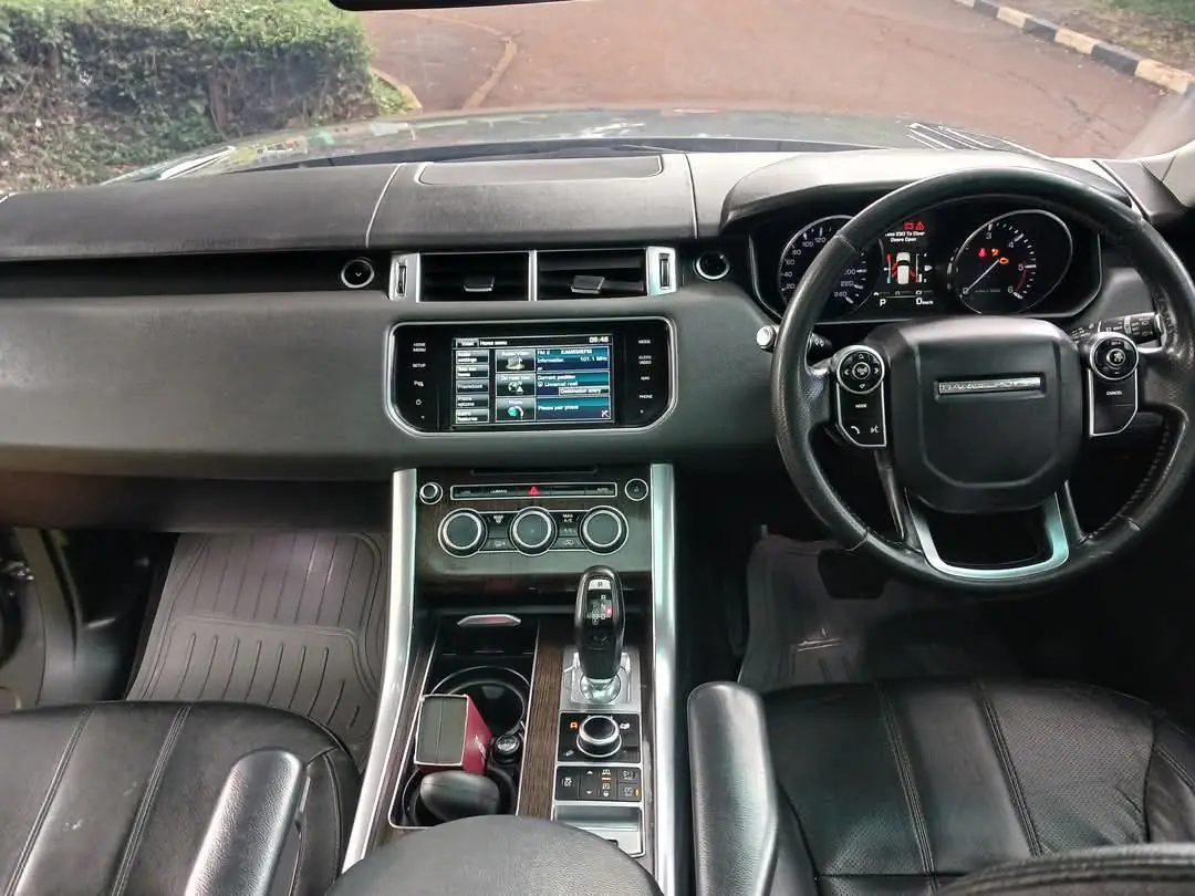 RANGE ROVER Sport HSE fully loaded moon roof on offer Deal QUICK SALE You Pay 30% Deposit Hire purchase installments HP UpTo 70% financing/finance NO CRB STATUS CHECK Trade in OK 37 Img 20250514 wa0065