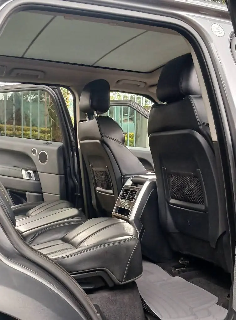 RANGE ROVER Sport HSE fully loaded moon roof on offer Deal QUICK SALE You Pay 30% Deposit Hire purchase installments HP UpTo 70% financing/finance NO CRB STATUS CHECK Trade in OK 38 Img 20250514 wa0066