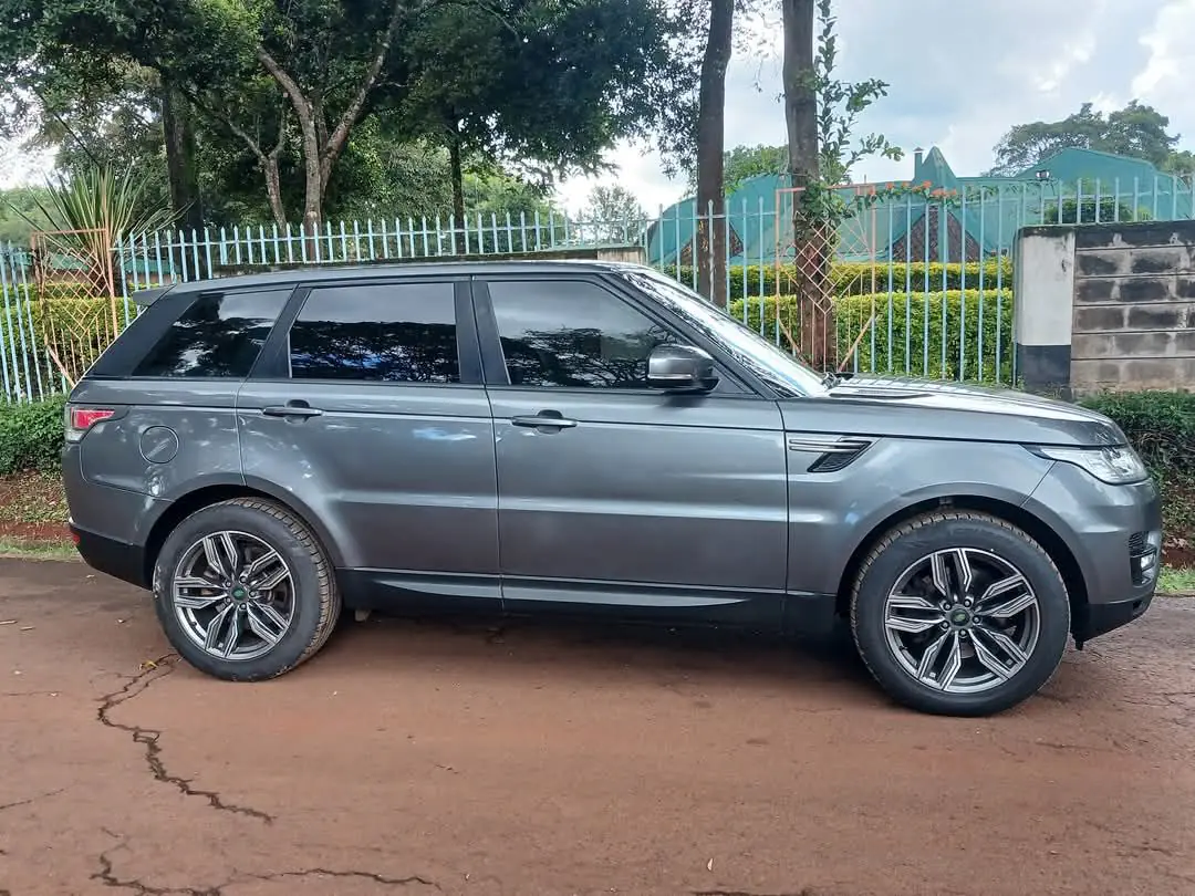 RANGE ROVER Sport HSE fully loaded moon roof on offer Deal QUICK SALE You Pay 30% Deposit Hire purchase installments HP UpTo 70% financing/finance NO CRB STATUS CHECK Trade in OK 33 Img 20250514 wa0071