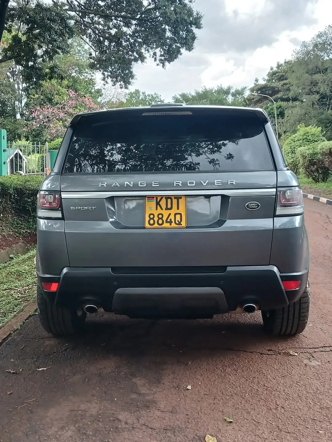 RANGE ROVER Sport HSE fully loaded moon roof on offer Deal QUICK SALE You Pay 30% Deposit Hire purchase installments HP UpTo 70% financing/finance NO CRB STATUS CHECK Trade in OK 29 Img 20250514 wa0074