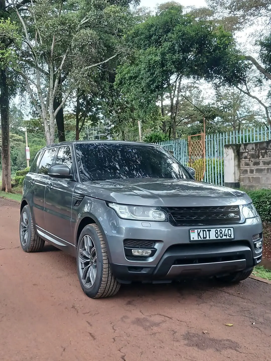 RANGE ROVER Sport HSE fully loaded moon roof on offer Deal QUICK SALE You Pay 30% Deposit Hire purchase installments HP UpTo 70% financing/finance NO CRB STATUS CHECK Trade in OK 42 Img 20250514 wa0076