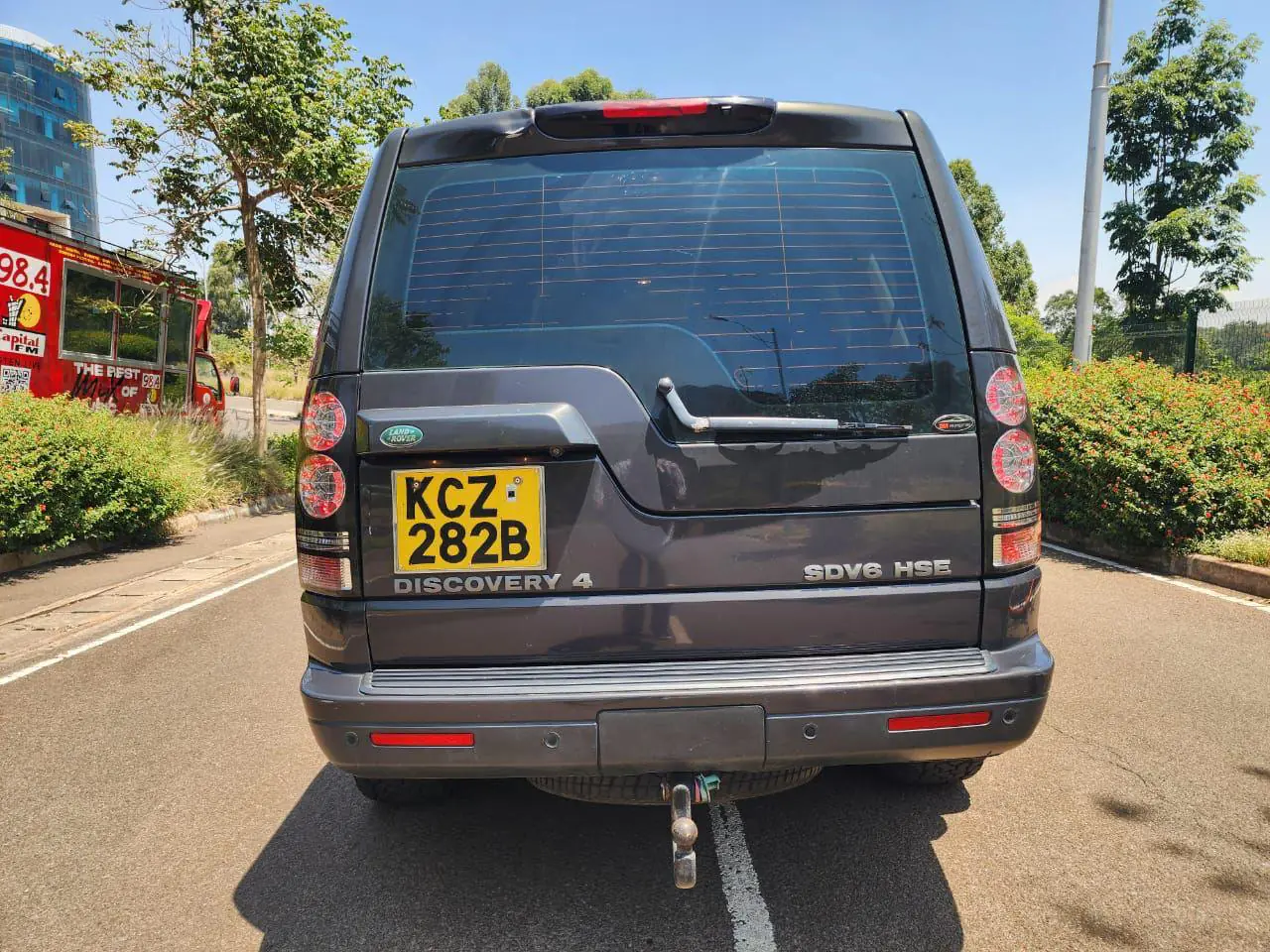 LAND ROVER  DISCOVERY 4  SUNROOF/MOONROOF SDV6 HSE QUICK SALE Deal on offer You Pay 30% Deposit Hire purchase installments HP UpTo 70% financing/finance NO CRB STATUS CHECK Trade in OK
