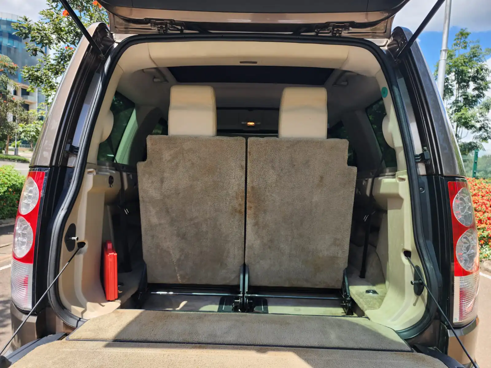 LAND ROVER  DISCOVERY 4  triple SUNROOF/MOONROOF SDV6 HSE QUICK SALE Deal on offer You Pay 30% Deposit Hire purchase installments HP UpTo 70% financing/finance NO CRB STATUS CHECK Trade in OK