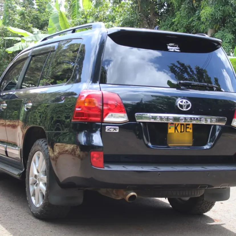 TOYOTA LAND-CRUISER V8 ZX 😲 QUICK SALE You Pay 30% Deposit Hire purchase installments HP UpTo 70% financing/finance NO CRB STATUS CHECK Trade in OK