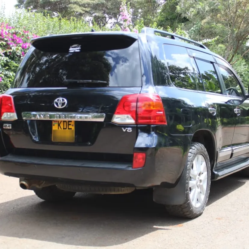 TOYOTA LAND-CRUISER V8 ZX 😲 QUICK SALE You Pay 30% Deposit Hire purchase installments HP UpTo 70% financing/finance NO CRB STATUS CHECK Trade in OK