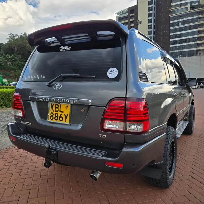 TOYOTA LAND-CRUISER 100 SERIES QUICK SALE DEAL ON OFFER You Pay 30% Deposit Hire purchase installments HP UpTo 70% financing/finance NO CRB STATUS CHECK Trade in OK 20 Chapchapmarket 0fed976ab0b9448e