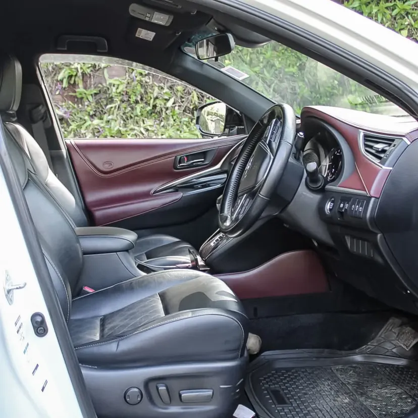 Toyota Harrier New shape New arrival 2018 lipa pole pole on offer Deal QUICK SALE You Pay 30% Deposit Hire purchase installments HP UpTo 70% financing/finance NO CRB STATUS CHECK Trade in OK