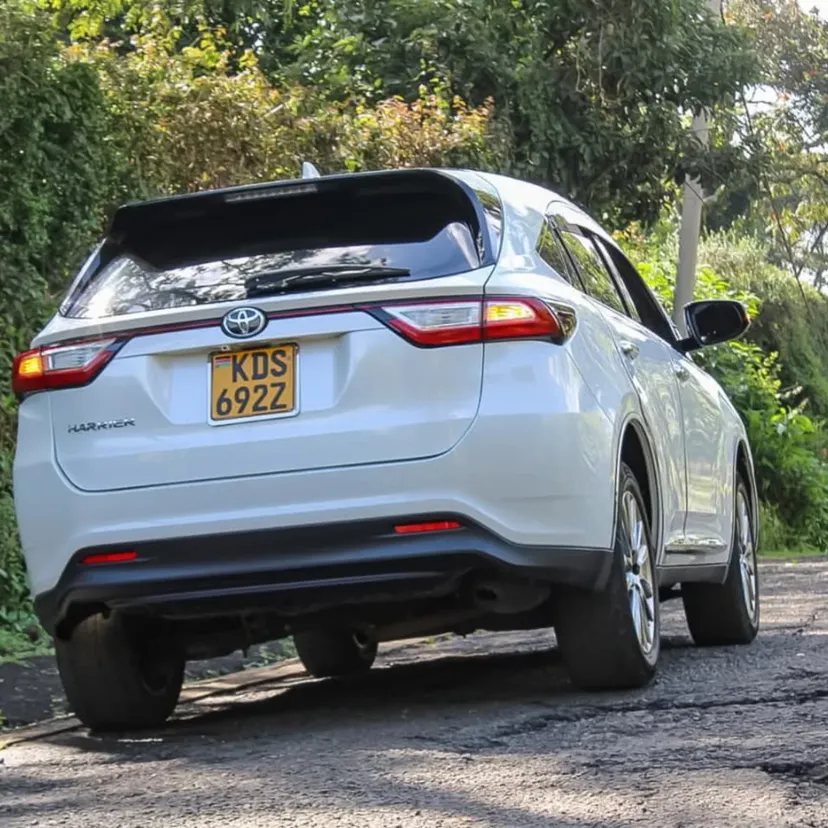 Toyota Harrier New shape New arrival 2018 lipa pole pole on offer Deal QUICK SALE You Pay 30% Deposit Hire purchase installments HP UpTo 70% financing/finance NO CRB STATUS CHECK Trade in OK