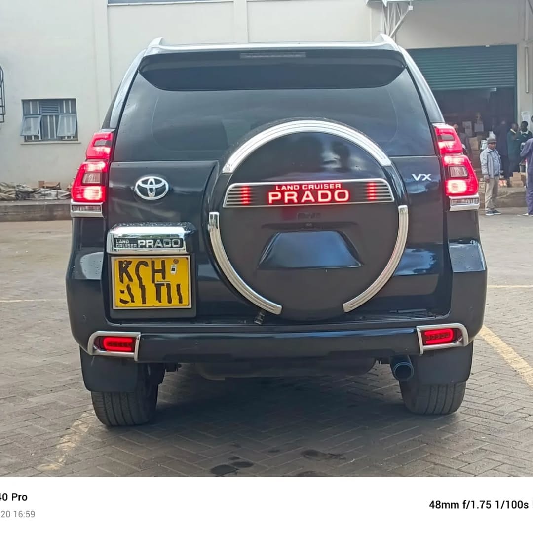 Toyota land cruiser Prado VX-L KAKADU 3.4M ONLY sunroof cooler box height control QUICK SALE Deal on offer You Pay 30% Deposit Hire purchase installments HP UpTo 70% financing/finance NO CRB STATUS CHECK Trade in OK 22 Toyota land cruiser Prado VX-L KAKADU 3.4M ONLY sunroof cooler box height control QUICK SALE Deal on offer You Pay 30% Deposit Hire purchase installments HP UpTo 70% financing/finance NO CRB STATUS CHECK Trade in OK