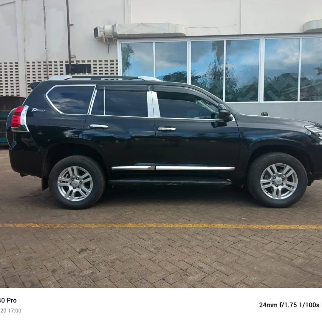 Toyota land cruiser Prado VX-L KAKADU 3.4M ONLY sunroof cooler box height control QUICK SALE Deal on offer You Pay 30% Deposit Hire purchase installments HP UpTo 70% financing/finance NO CRB STATUS CHECK Trade in OK 19 Toyota land cruiser Prado VX-L KAKADU 3.4M ONLY sunroof cooler box height control QUICK SALE Deal on offer You Pay 30% Deposit Hire purchase installments HP UpTo 70% financing/finance NO CRB STATUS CHECK Trade in OK