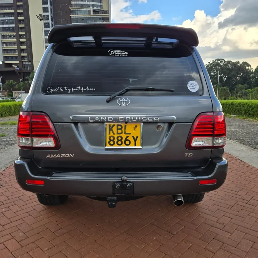 TOYOTA LAND-CRUISER 100 SERIES QUICK SALE DEAL ON OFFER You Pay 30% Deposit Hire purchase installments HP UpTo 70% financing/finance NO CRB STATUS CHECK Trade in OK 19 Chapchapmarket d3b8b5f2f7034c73