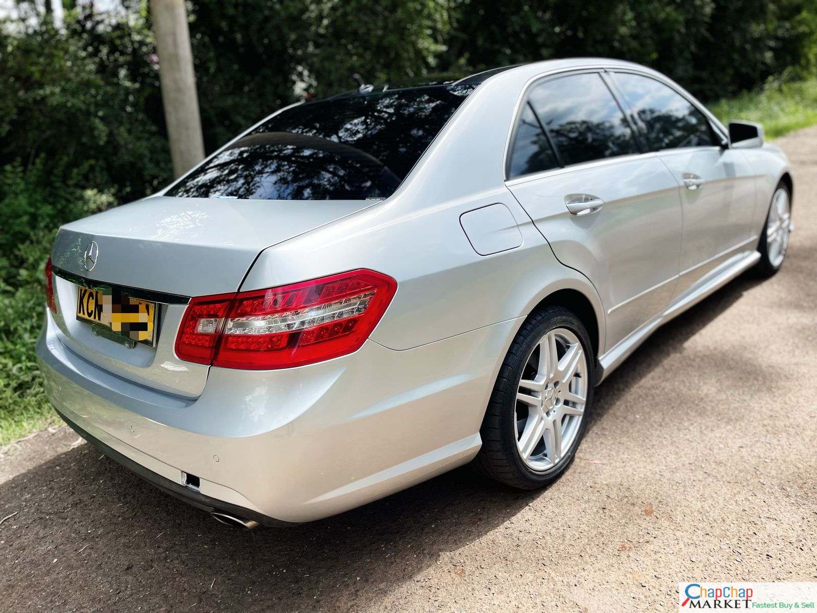 MERCEDES BENZ E250 PANORAMIC SUNROOF QUICK SALE You Pay 30% Deposit Hire purchase installments HP UpTo 70% financing/finance NO CRB STATUS CHECK Trade in OK