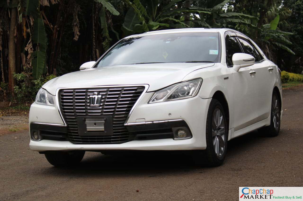 TOYOTA CROWN ATHLETE with Sunroof QUICK SALE You Pay 30% Deposit Hire purchase installments HP UpTo 70% financing/finance NO CRB STATUS CHECK Trade in OK