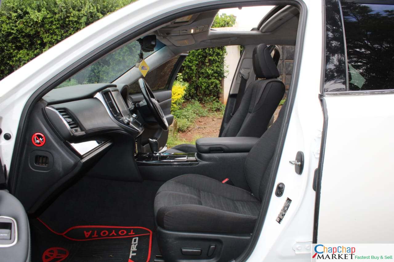 TOYOTA CROWN ATHLETE with Sunroof QUICK SALE You Pay 30% Deposit Hire purchase installments HP UpTo 70% financing/finance NO CRB STATUS CHECK Trade in OK
