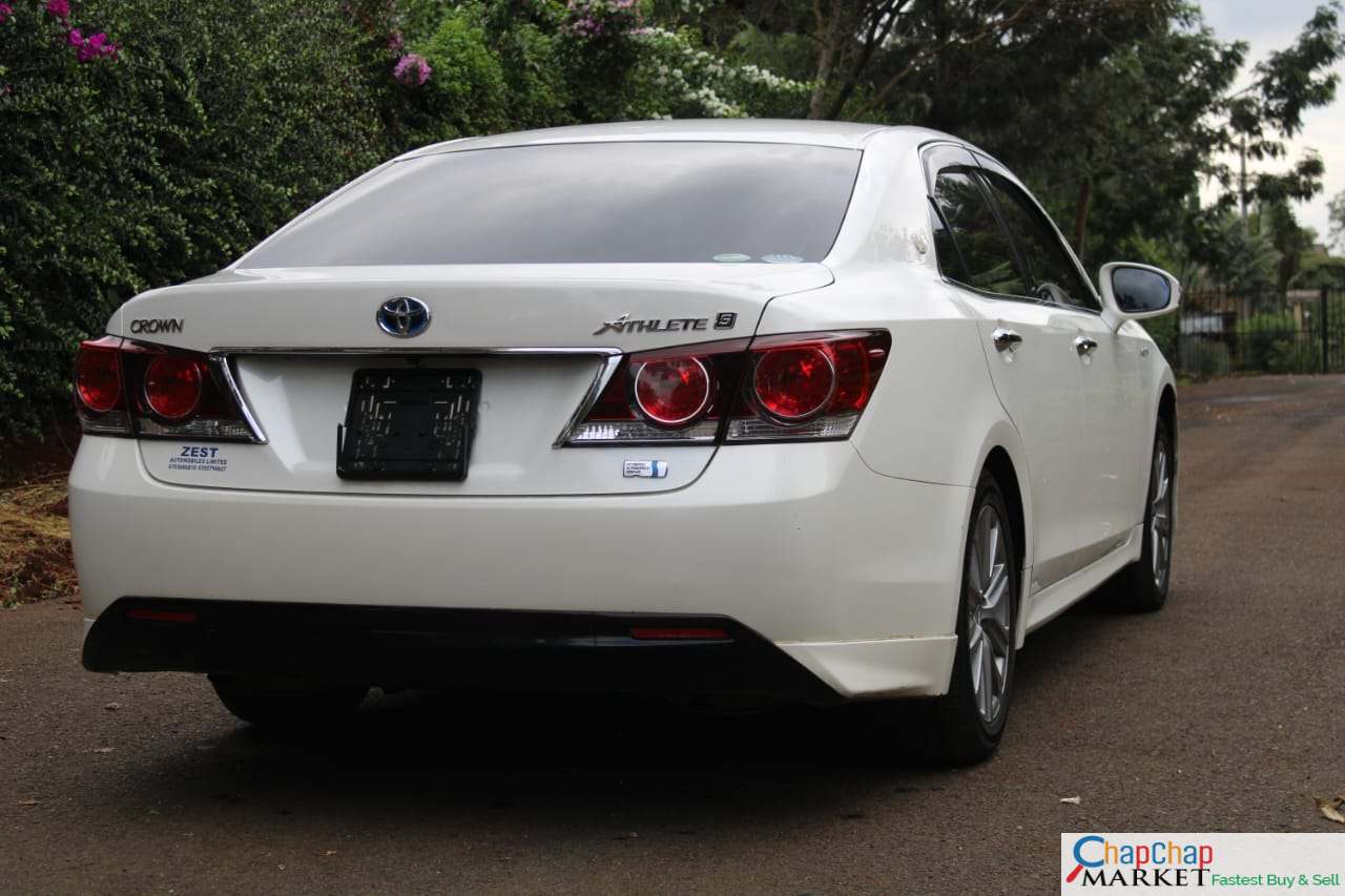 TOYOTA CROWN ATHLETE with Sunroof QUICK SALE You Pay 30% Deposit Hire purchase installments HP UpTo 70% financing/finance NO CRB STATUS CHECK Trade in OK