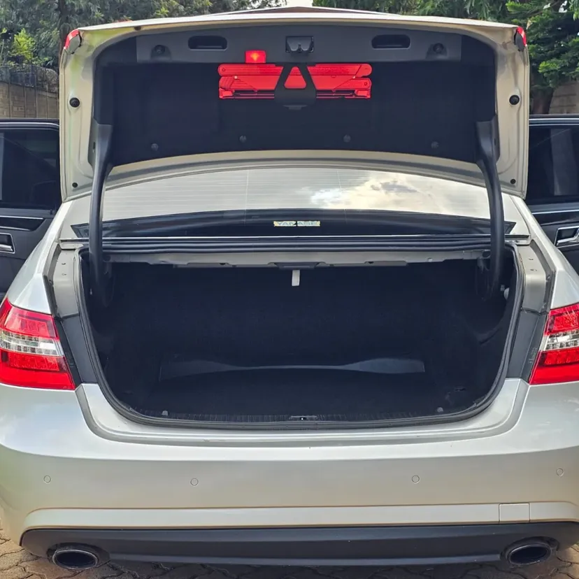 MERCEDES BENZ E250 E CLASS SUNROOF/MOONROOF FULLY LOADED QUICK SALE You Pay 30% Deposit Hire purchase installments HP UpTo 70% financing/finance NO CRB STATUS CHECK Trade in OK 5 Chapchapmarket 2e34fdf3c63a43a1