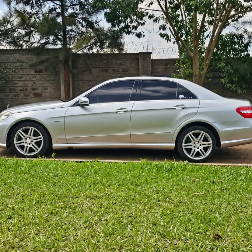 MERCEDES BENZ E250 E CLASS SUNROOF/MOONROOF FULLY LOADED QUICK SALE You Pay 30% Deposit Hire purchase installments HP UpTo 70% financing/finance NO CRB STATUS CHECK Trade in OK 4 Chapchapmarket 4dfc5dac7d8a48b1
