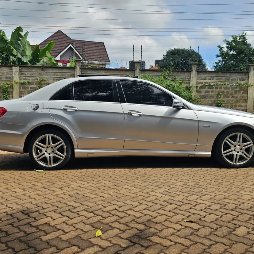 MERCEDES BENZ E250 E CLASS SUNROOF/MOONROOF FULLY LOADED QUICK SALE You Pay 30% Deposit Hire purchase installments HP UpTo 70% financing/finance NO CRB STATUS CHECK Trade in OK 1 Chapchapmarket 2e198fa50238471d
