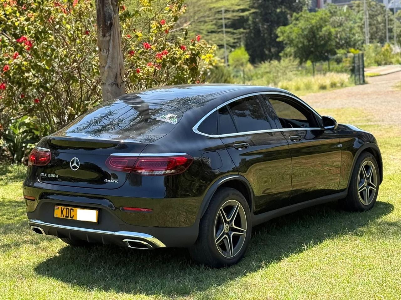 MERCEDES BENZ GLC-220D COUPE Deal on offer QUICK SALE You Pay 30% Deposit Hire purchase installments HP UpTo 70% financing/finance NO CRB STATUS CHECK Trade in OK 33 Img 20250511 wa0074