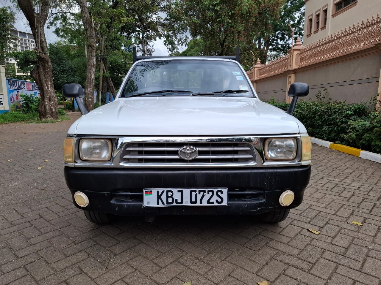 TOYOTA HILUX single cab Clean QUICK SALE You Pay 30% Deposit Hire purchase installments HP UpTo 70% financing/finance NO CRB STATUS CHECK Trade in OK