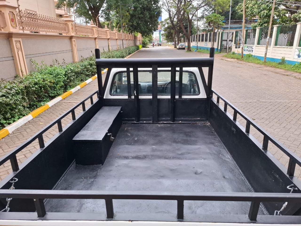 TOYOTA HILUX single cab Clean QUICK SALE You Pay 30% Deposit Hire purchase installments HP UpTo 70% financing/finance NO CRB STATUS CHECK Trade in OK