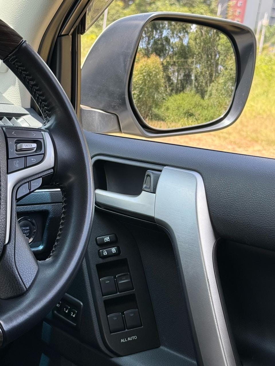 Toyota Prado TZG new Arrival shape Deal on offer QUICK SALE You Pay 30% Deposit Hire purchase installments HP UpTo 70% financing/finance NO CRB STATUS CHECK Trade in OK 14 Img 20250512 wa0128