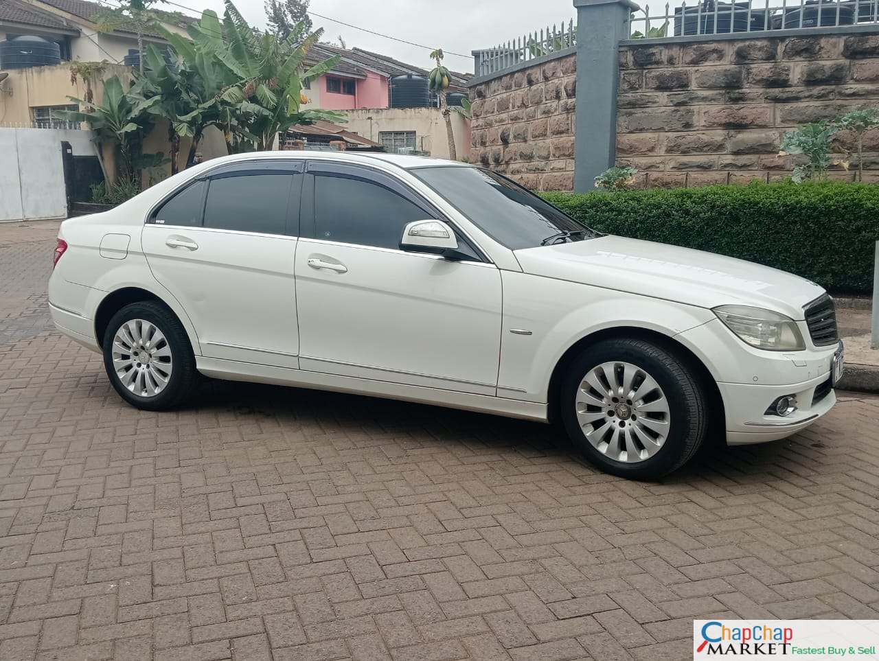 MERCEDES BENZ C200 🔥 DEAL ON OFFER QUICK SALE You Pay 30% Deposit Hire purchase installments HP UpTo 70% financing/finance NO CRB STATUS CHECK Trade in OK