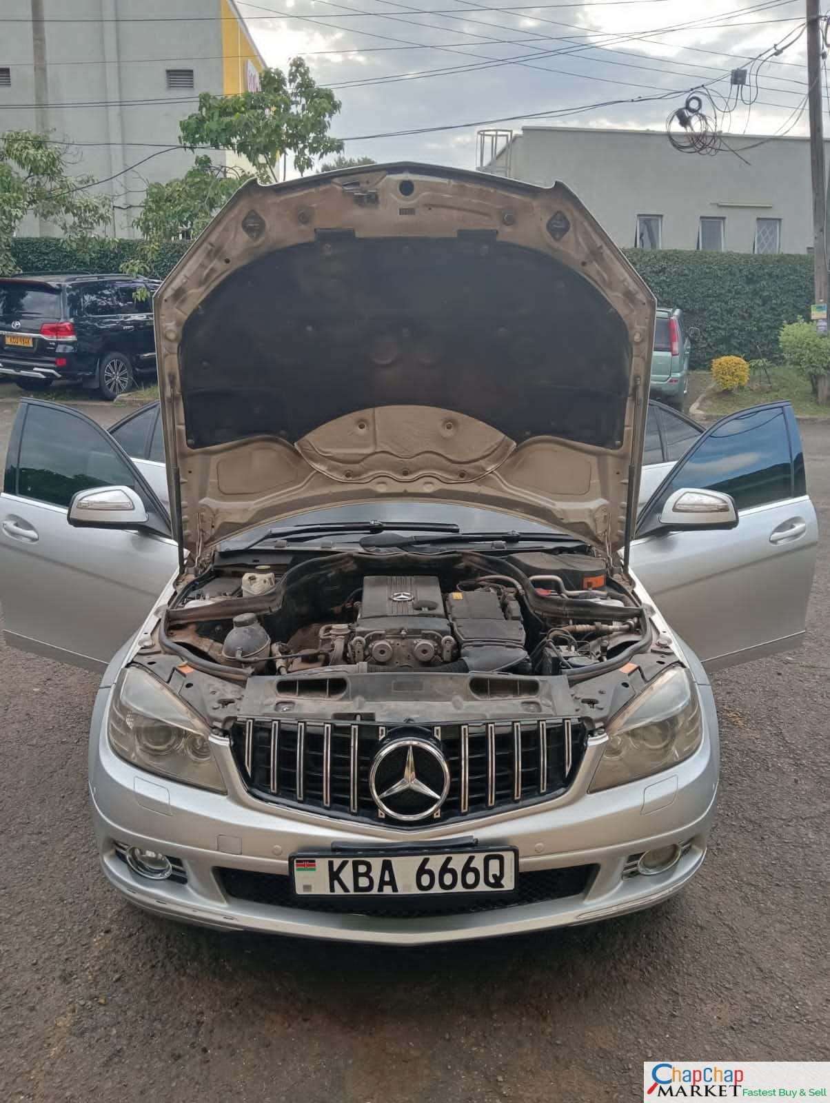 MERCEDES BENZ C200 Local assembly DT DOBIE 1.15M lipa pole pole DEAL on offer QUICK SALE You Pay 30% Deposit Hire purchase installments HP UpTo 70% financing/finance NO CRB STATUS CHECK Trade in
