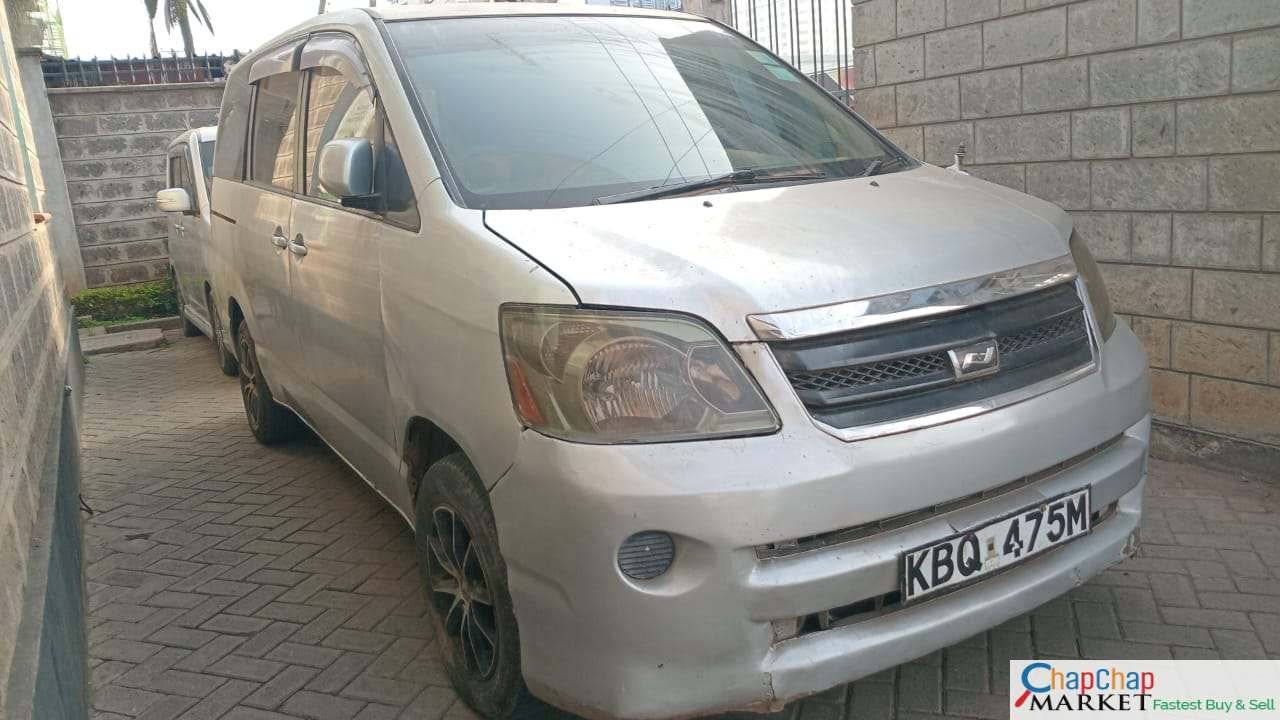 Toyota NOAH 399K ONLY 🔥 lipa pole pole DEAL on offer QUICK SALE You Pay 30% Deposit Hire purchase installments HP UpTo 70% financing/finance NO CRB STATUS CHECK Trade in OK